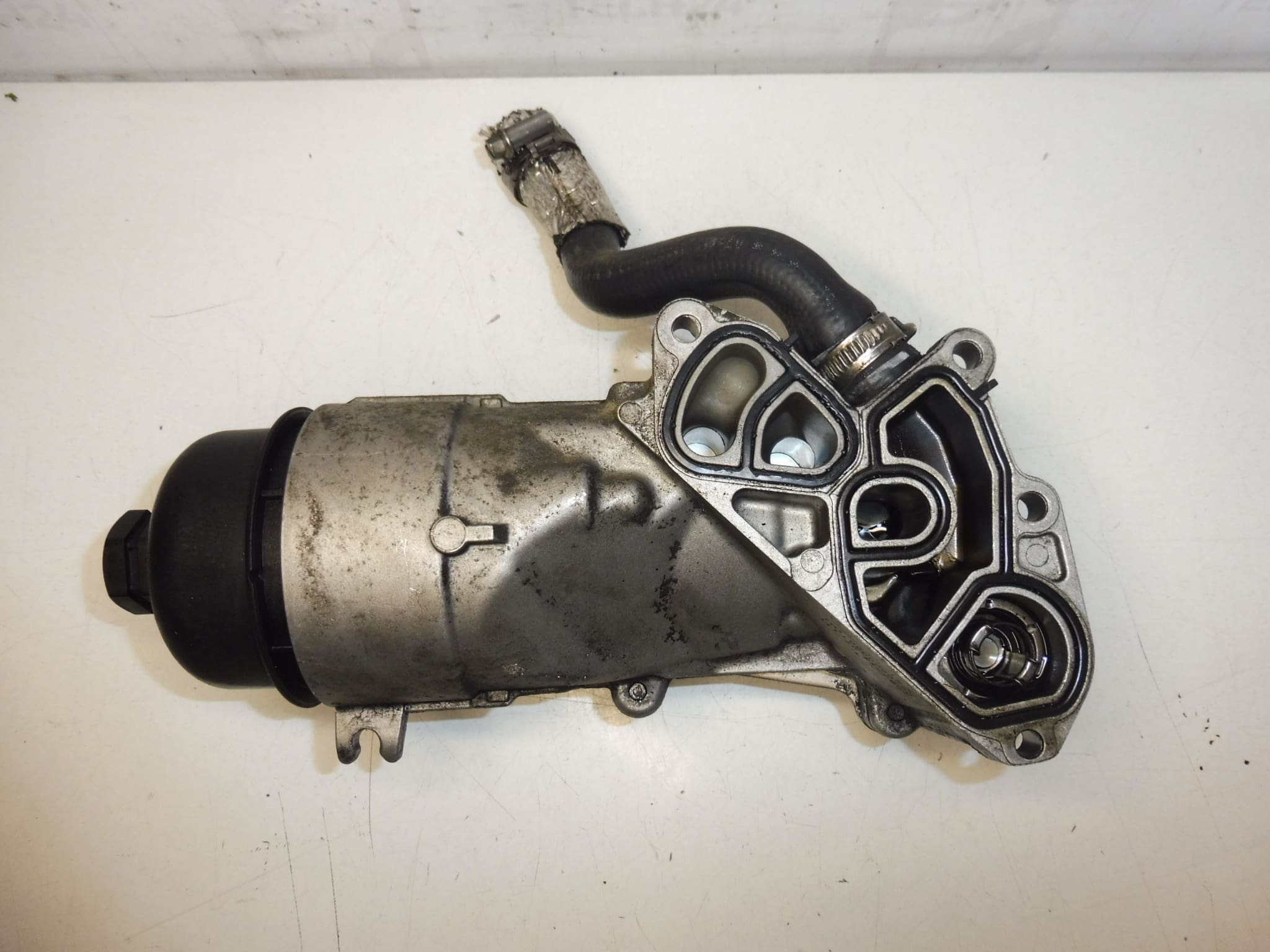 Oil filter holder 1.6 HDI Citroën Peugeot 1103N9 - Image 2