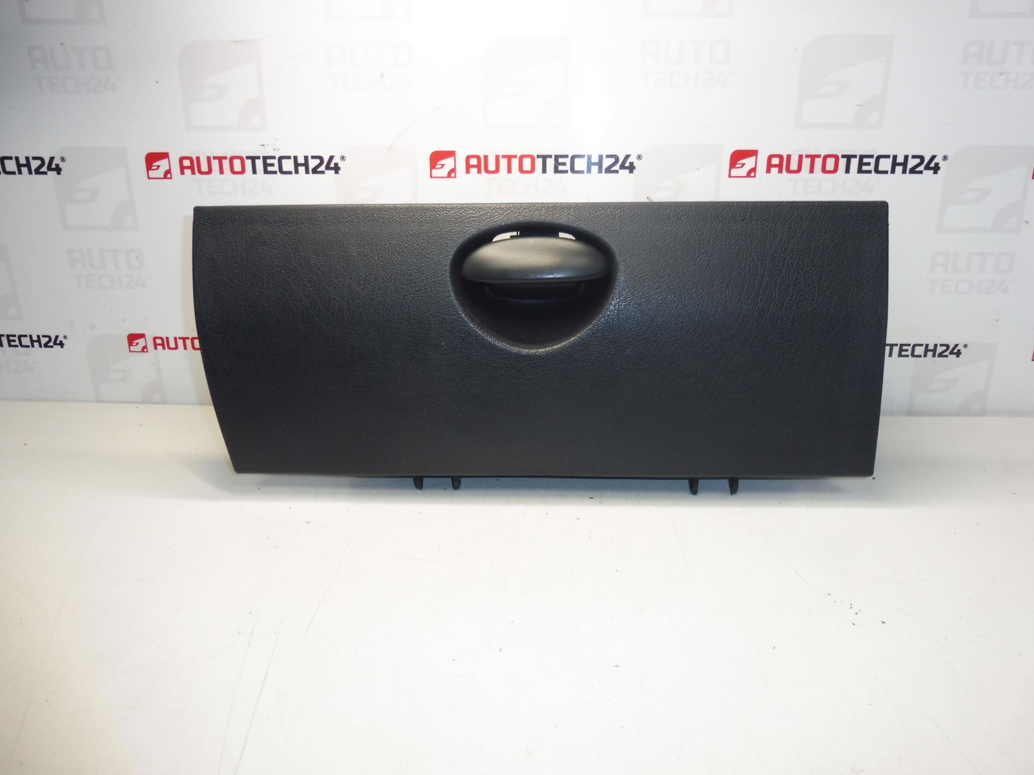 Storage box Citroën Berlingo II Peugeot Partner II 9646344077 822644