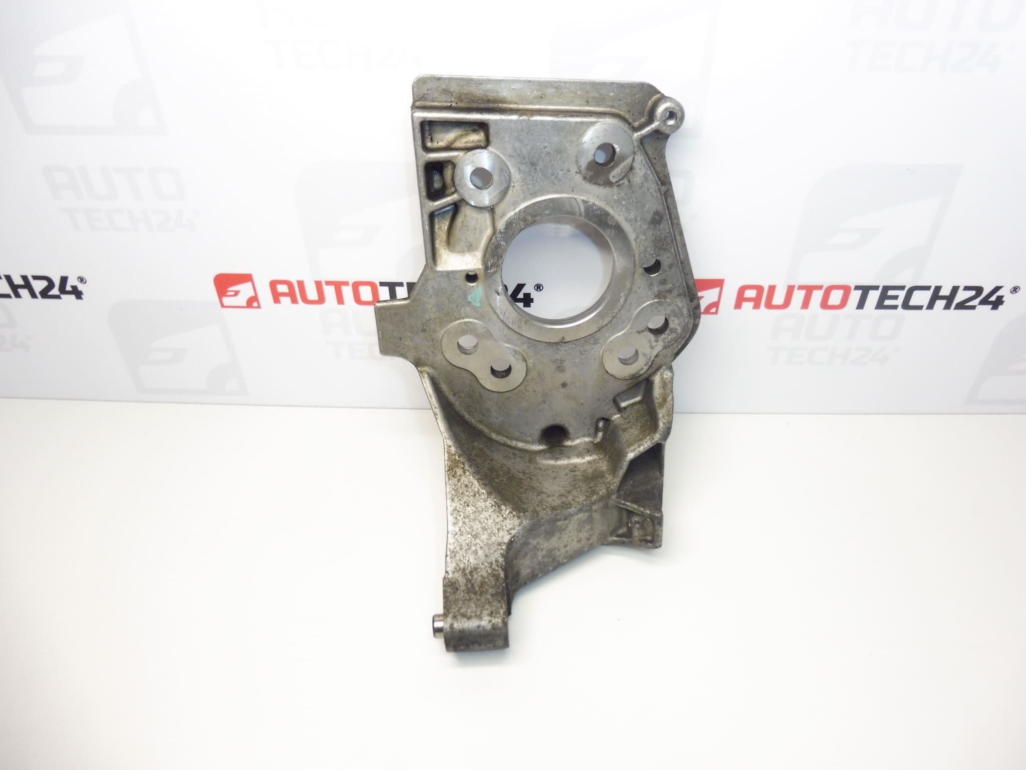 Injection pump holder 1.6 HDI Bosch 9684778280 192689