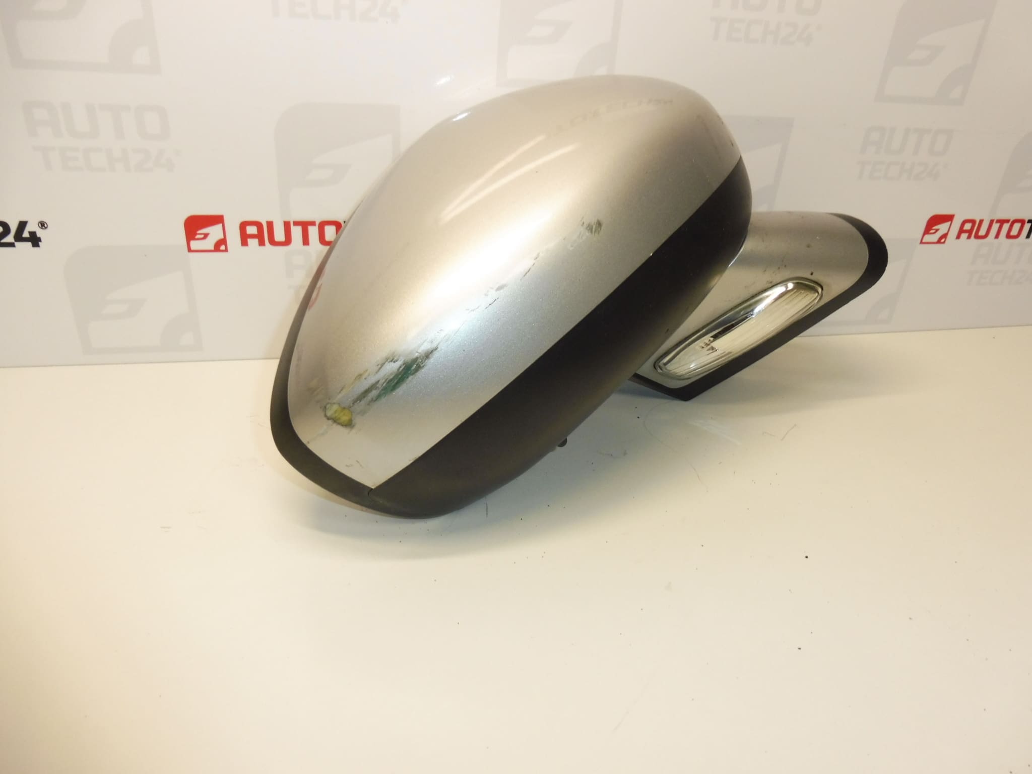 Rear passenger mirror Citroen C4 II B7 EZRC 1607024580