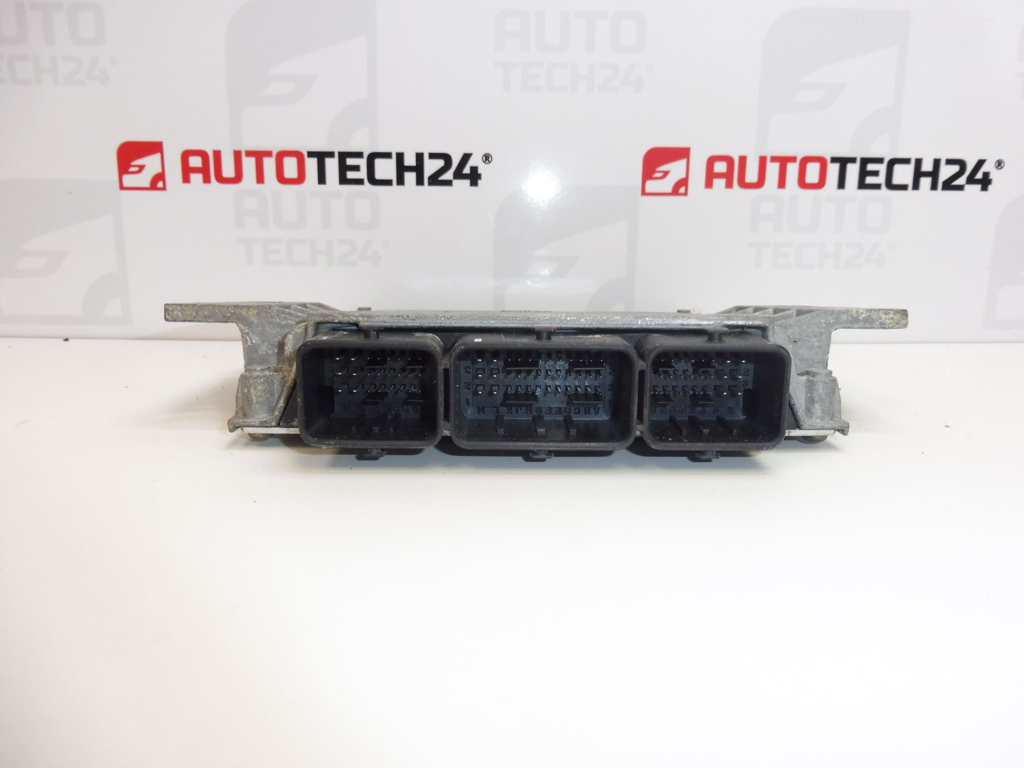 Engine control unit IAW 48P2.77 9646570280 9645989480 1938NH - Image 2